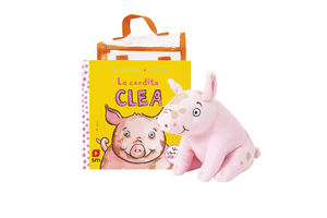 LA CERDITA CLEA CON MUÑECO